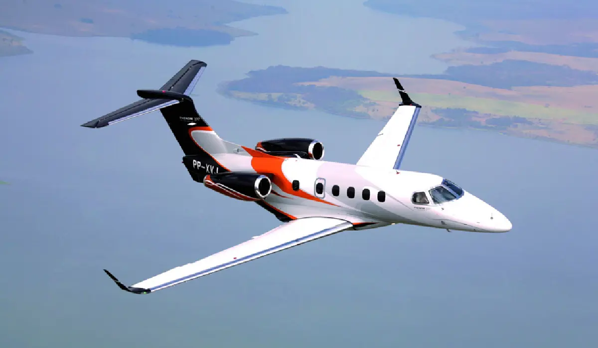 Embraer - Phenom 300E - Light Jet Rentals - Preowned Light Jets - Exclusive Concierge Club-01.webp